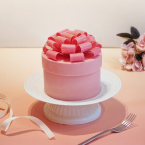 Berry Vanilla Gift Cake
