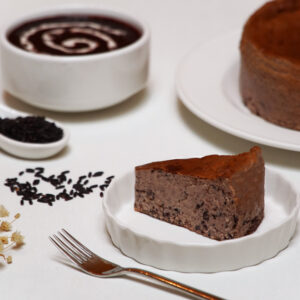 Java+ Pulut Hitam Burnt Cheesecake Slice